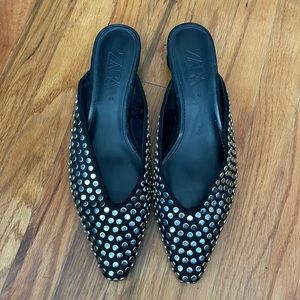 Zara size 40 mules! Can be worn for dress up or casual super cute!